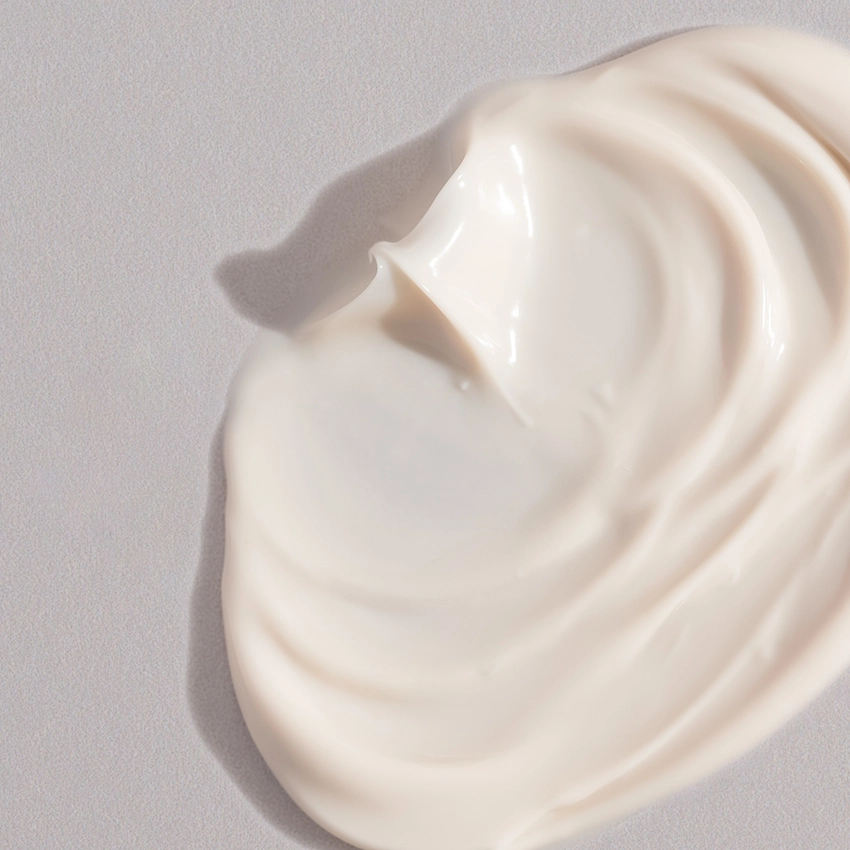 Close-up texture - Trawenmoor Balance Cream white cream texture